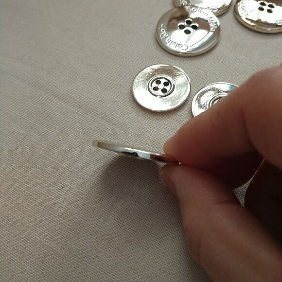 CALVIN KLEIN Replacement Gold Tone Buttons Logo SpellOut 4 Hole 25 30 mm 14x Set - Picture 3 of 6